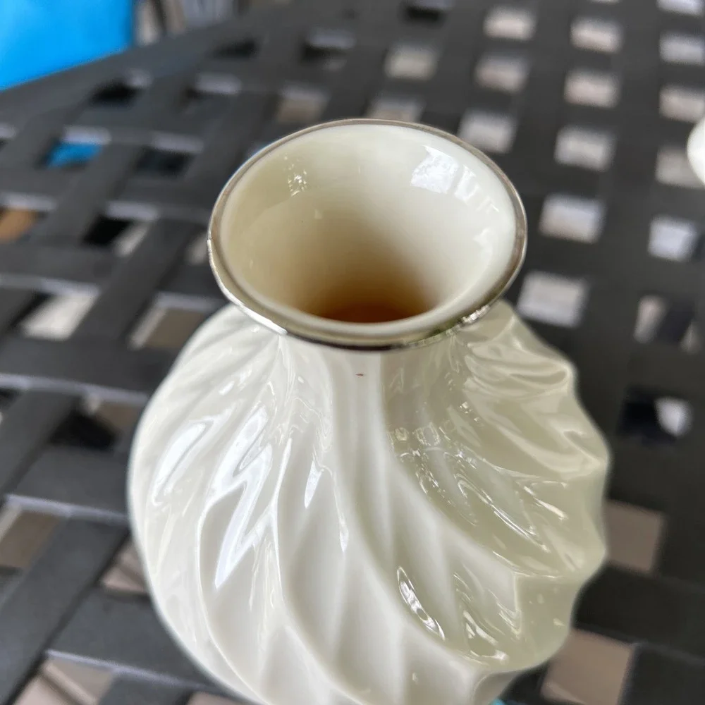 Lenox Special Cream Bud Vase 6‎ Inches Swirl Design Silver Trim
